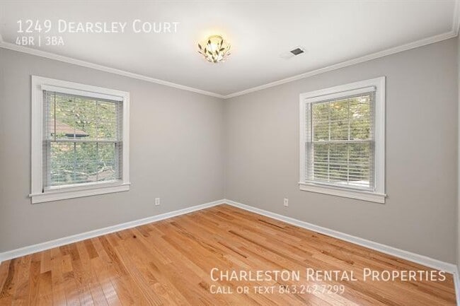 Building Photo - 1249 Dearsley Ct