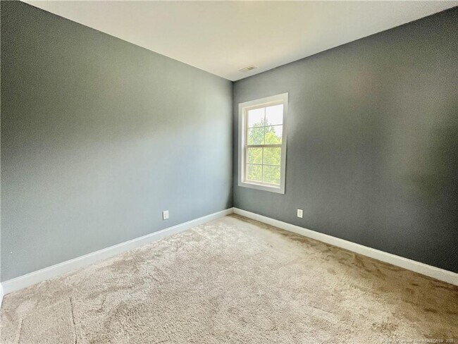 Building Photo - 4033 Hunting Path Dr