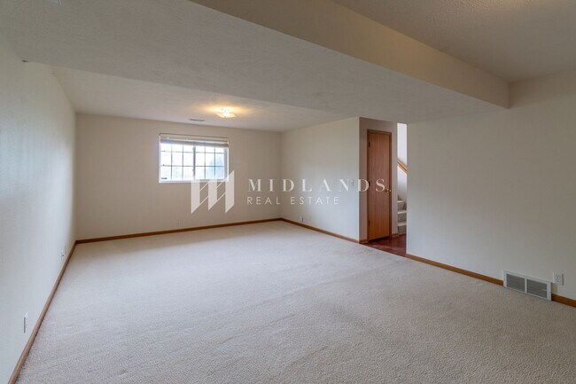 Building Photo - Two Springs Open Floor Plan