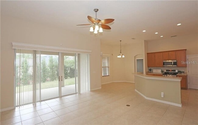Building Photo - 93 Lett Ln