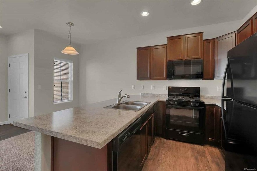 Building Photo - 1433 Kansas Ave