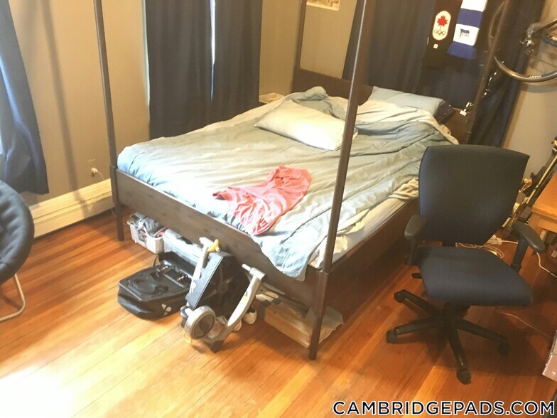 Building Photo - 147 Columbia St