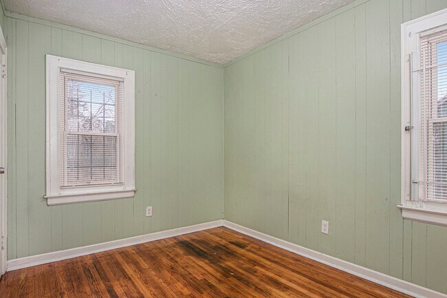Building Photo - 15495 Littlefield St