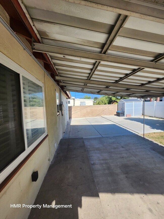 Building Photo - Newly Remodeled Home in Pomona