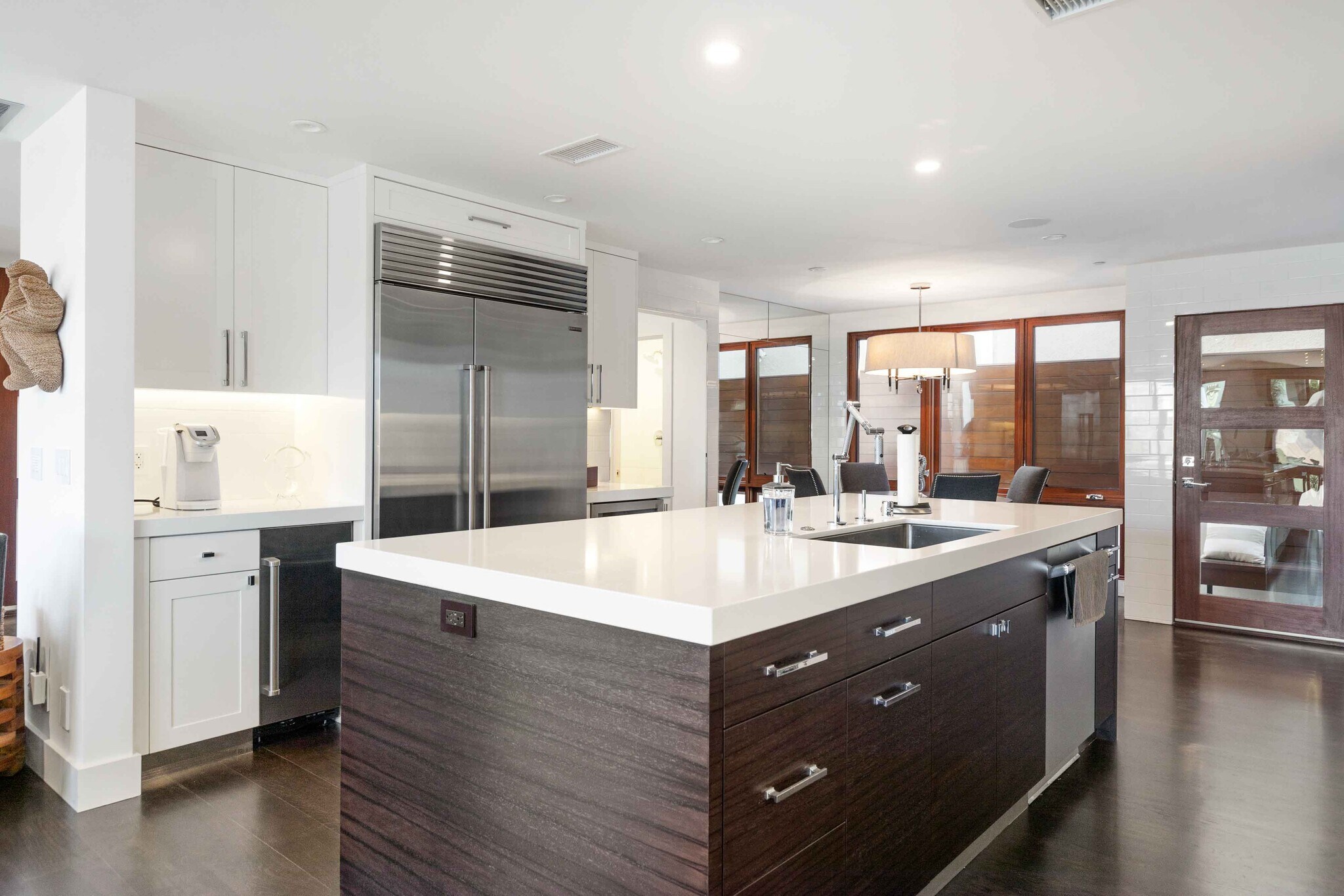 Building Photo - 716 Manhattan Ave