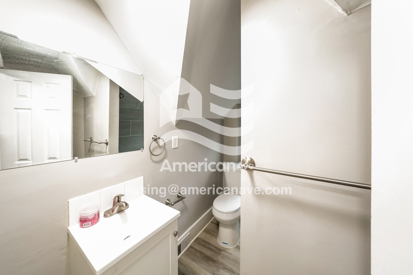 Building Photo - 441 Cottage St