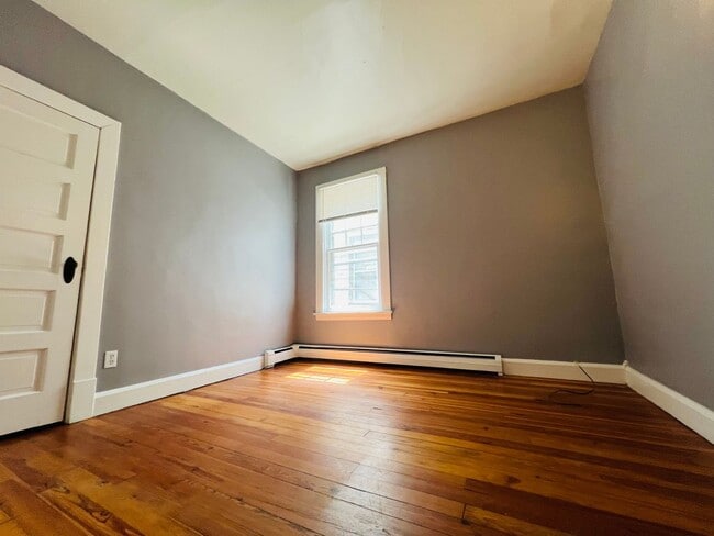 Building Photo - 57 S Main Ave