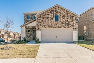 Building Photo - 801 Ozark Path