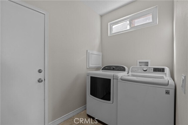 Building Photo - 22711 Las Brisas Cir