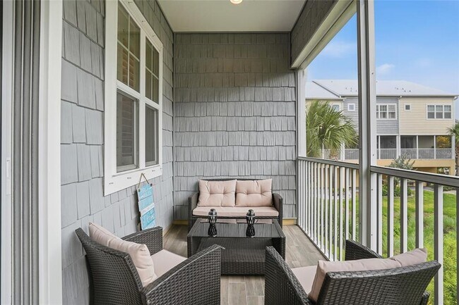 Building Photo - 3162 Moorings Dr S