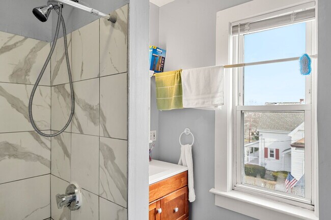 Building Photo - 20-22 Highview St