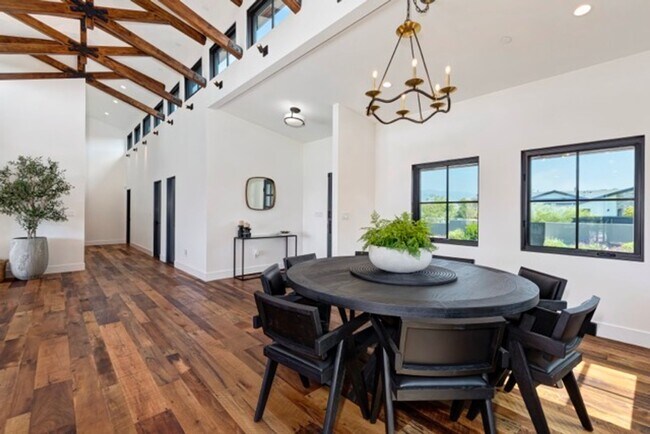 Building Photo - Modern Farmhouse with Pool