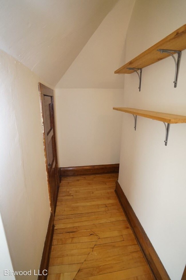 Building Photo - 1341 Morrison St