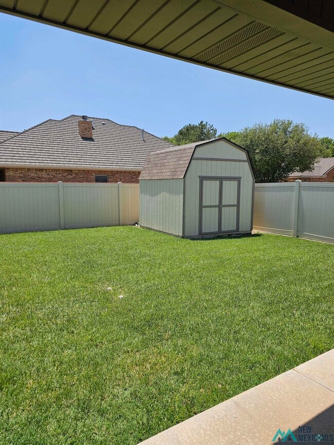 Building Photo - 113 Mariposa Dr