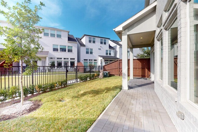 Building Photo - 3113 Somerset Levens Ln