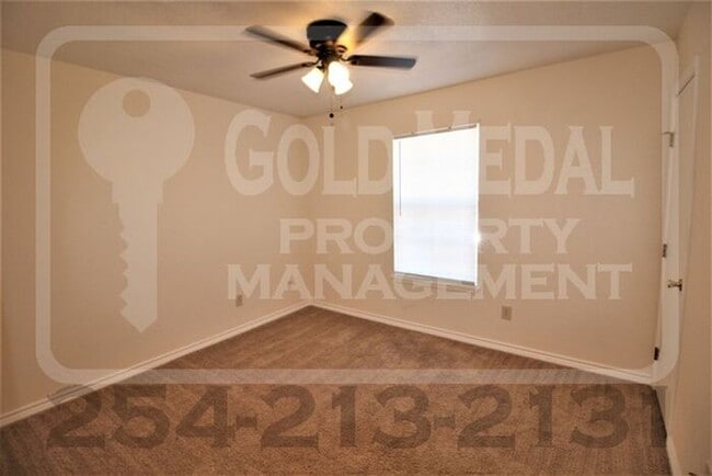 Building Photo - 5805 Redstone Dr