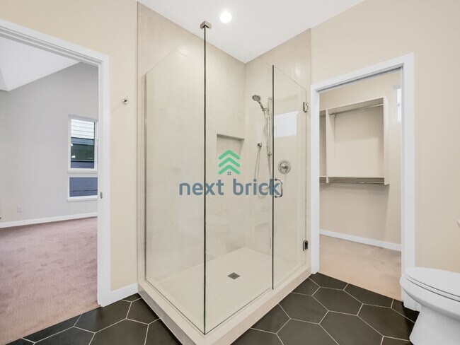 Building Photo - Stunning 2023-Built Crown Hill Townhome | 3 Bed | 2 Bath | Modern Finishes & Prime Seattle Location