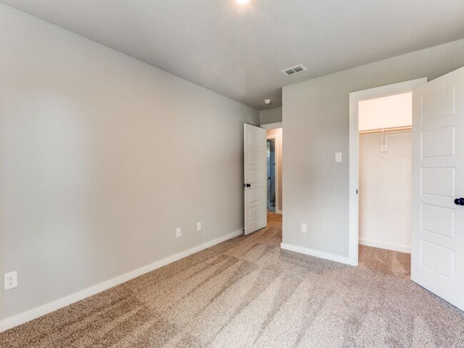 Building Photo - Gorgeous New Construction duplex for rent in Euless!