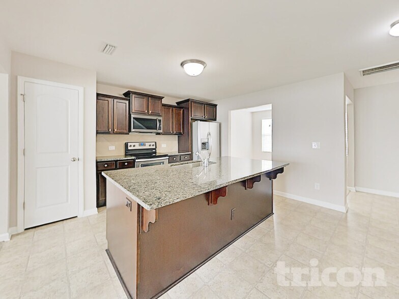 Building Photo - 8187 Thornton St