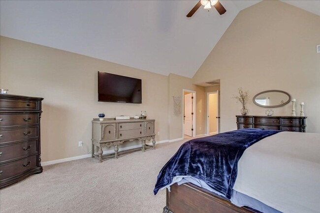 Building Photo - Grovetown Beautiful House