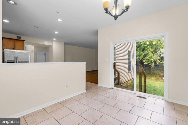 Building Photo - 8913 Tonbridge Terrace