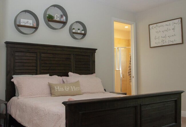 Building Photo - 12601 57th Rd N