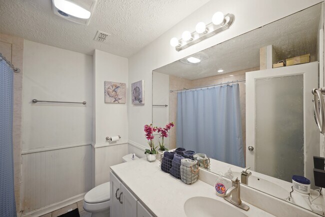 Building Photo - 411 Pickford Dr
