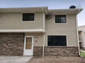 Building Photo - Updated 2BR/1BA Waconia Townhome Available Now!
