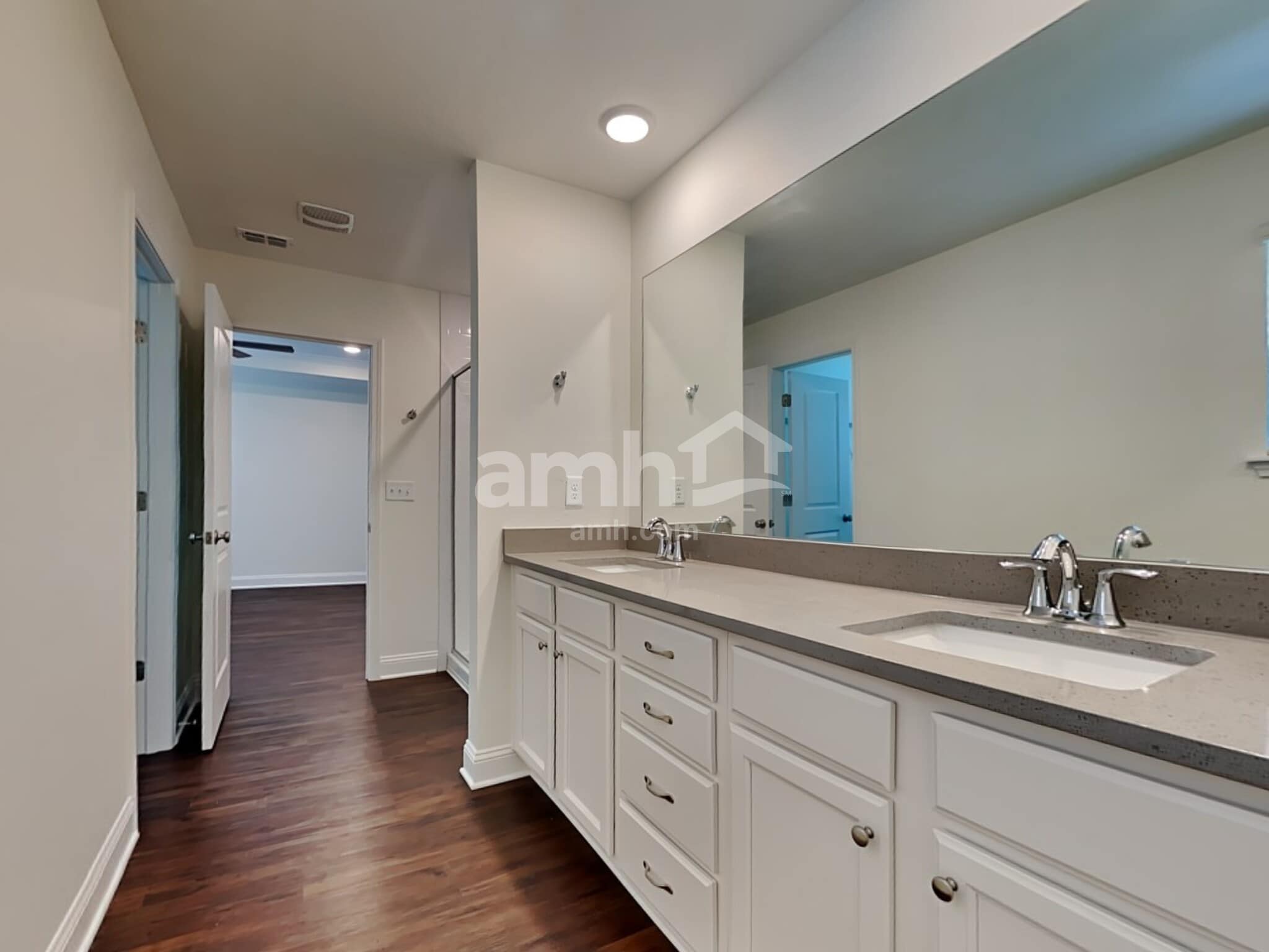 Building Photo - 559 Onate Cir