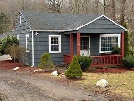 Building Photo - 41 Lake Dr