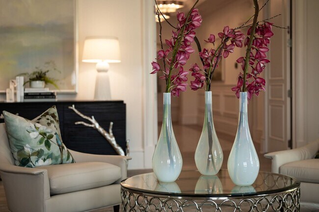 Building Photo - Modern 3-Bedroom Apartment with Smart Home...