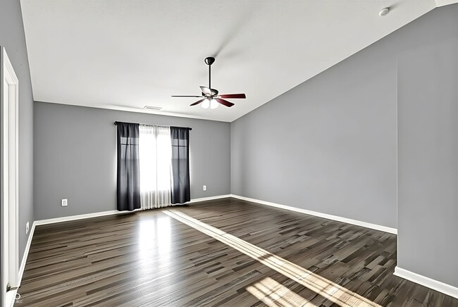 Building Photo - 2161 Silver Rose Dr