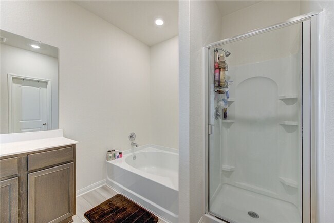 Building Photo - 10702 Millet Ct