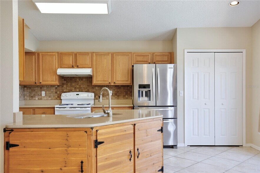 Building Photo - 2981 Viscount Cir