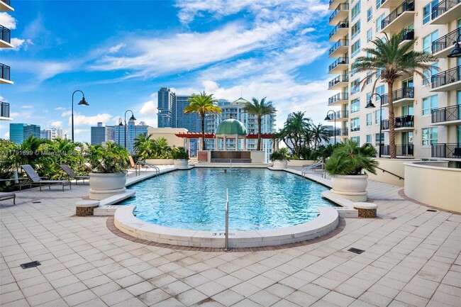 Building Photo - 610 W Las Olas Blvd