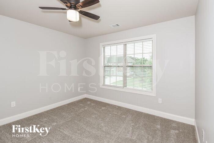 Building Photo - 2616 Holden Spring Dr