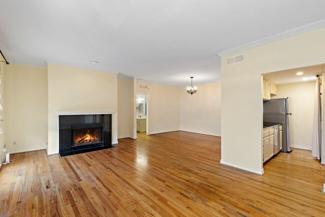 Primary Photo - 3208 Cole Ave