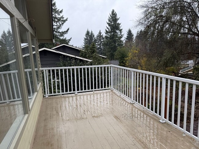 Building Photo - Beautiful 4 bedroom, 3 bathroom home in Eugene!