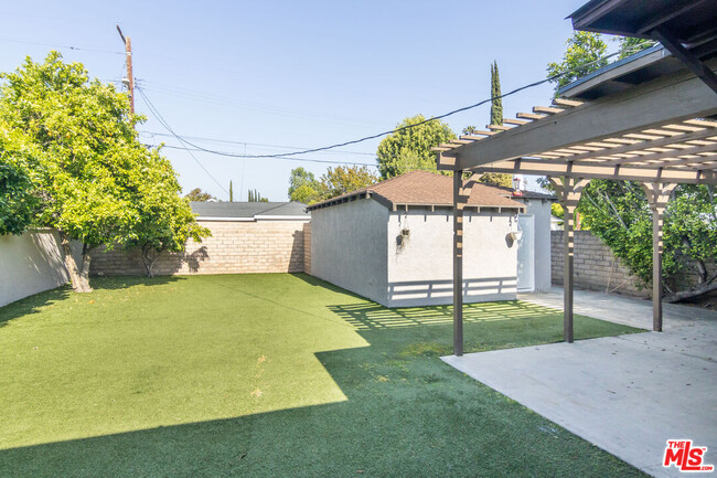Building Photo - 5450 Bevis Ave
