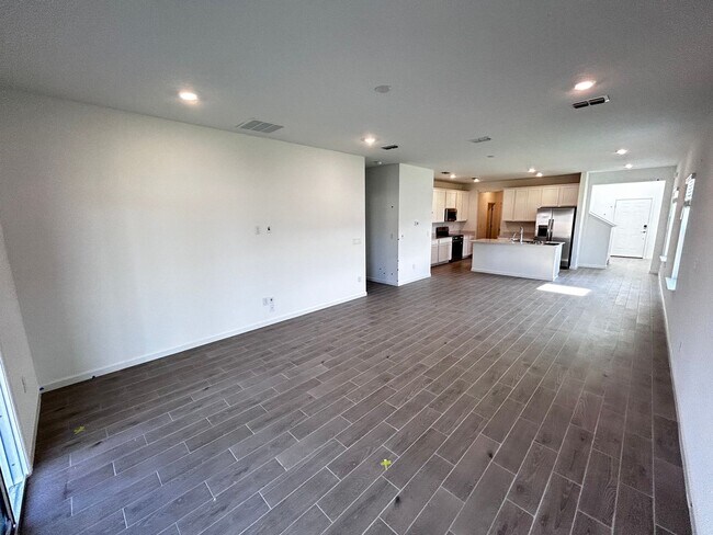 Building Photo - Brand New 4/3.5 Two Story Home with Loft. ...