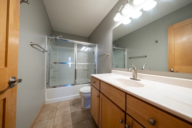 Building Photo - 9726 St Andrews Dr