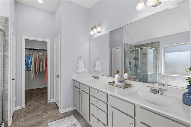 Building Photo - 1440 Morning View Rd