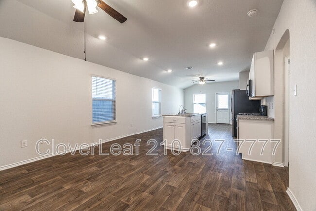 Building Photo - 11902 Mulberry Creek