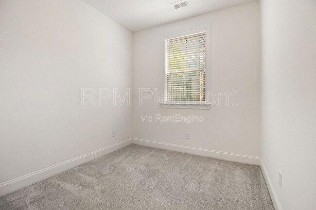 Building Photo - 2638 Caruso Wy