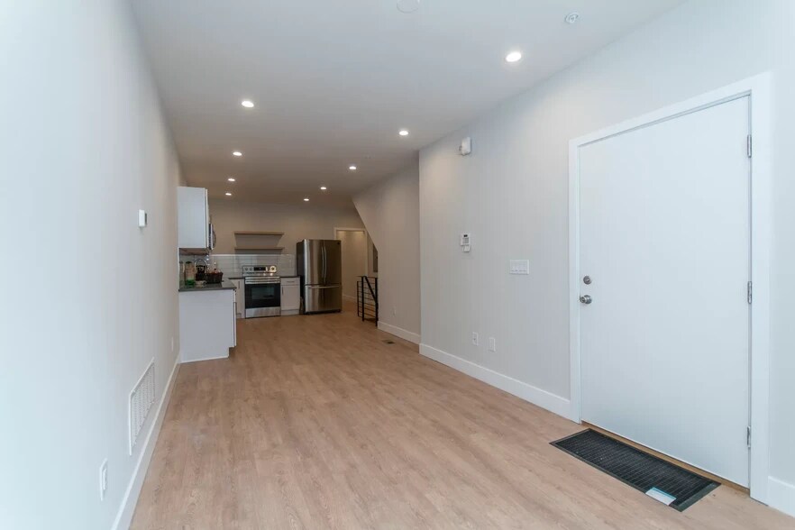 Building Photo - 4113 Brandywine St