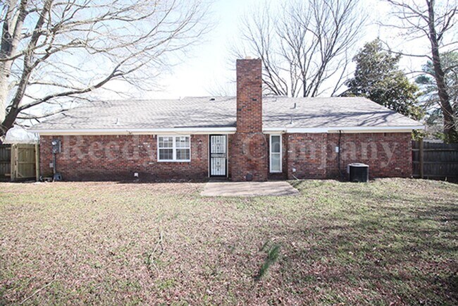 Building Photo - 5901 Tishomingo Dr