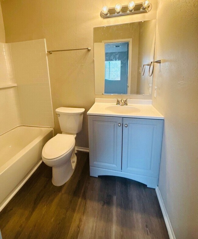 Building Photo - 4146 Sunrise Crest Dr