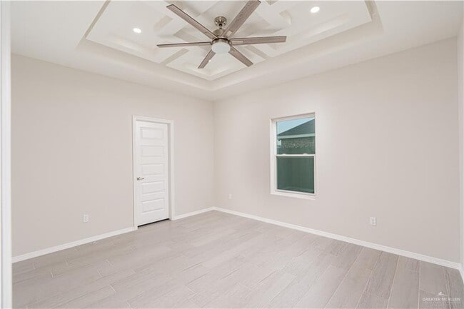 Building Photo - 16 Sherman St