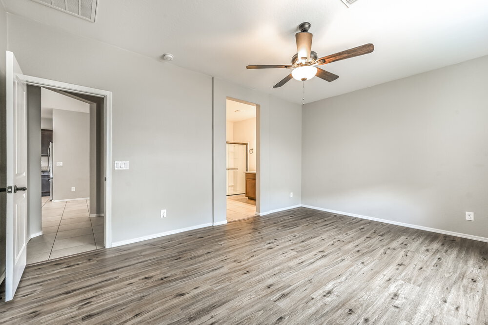 Building Photo - 12051 W Tether Trl