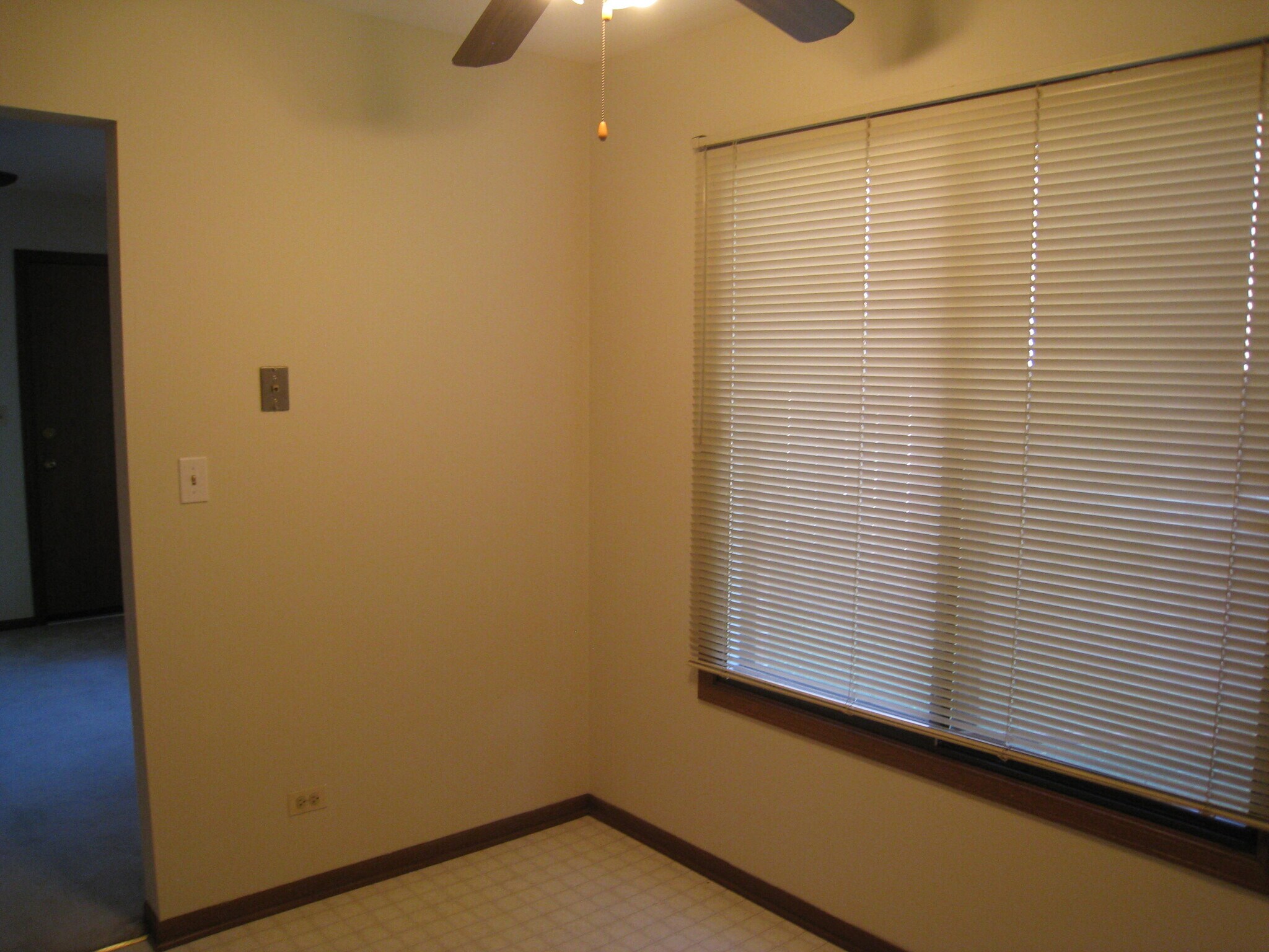 Building Photo - 158 N Brockway St